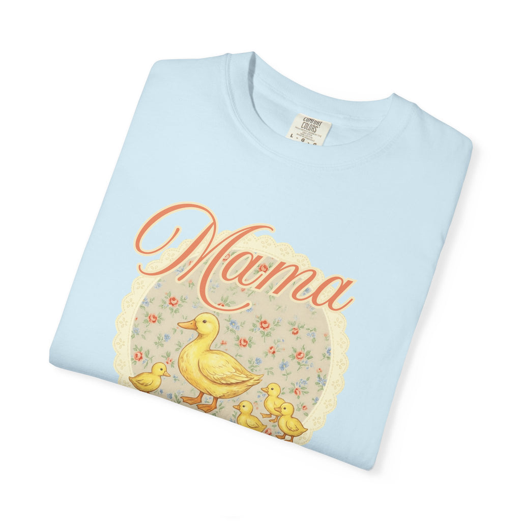 Mama Duck Floral T-Shirt – Cute Mother’s Day Tee with Ducklings