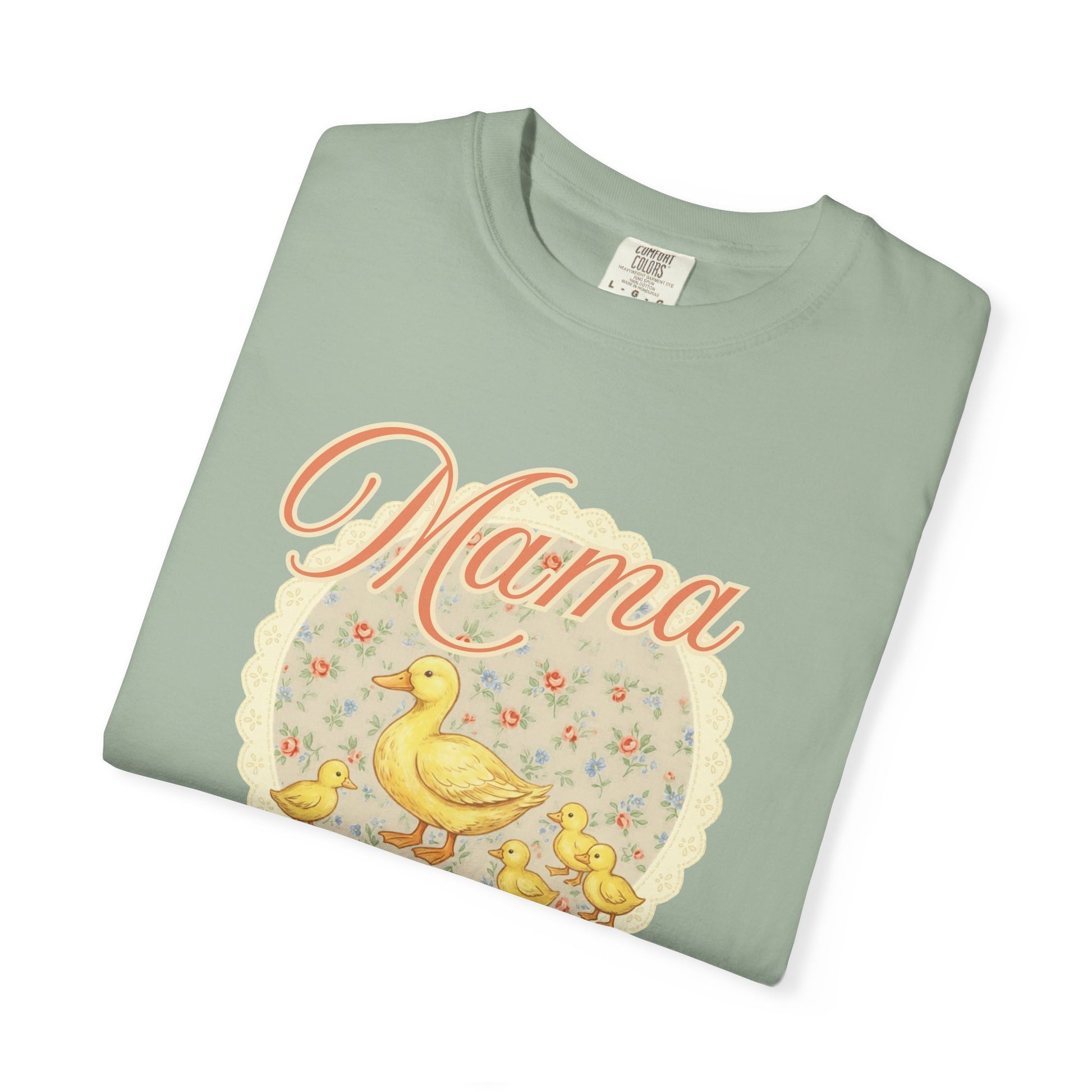 Mama Duck Floral T-Shirt – Cute Mother’s Day Tee with Ducklings