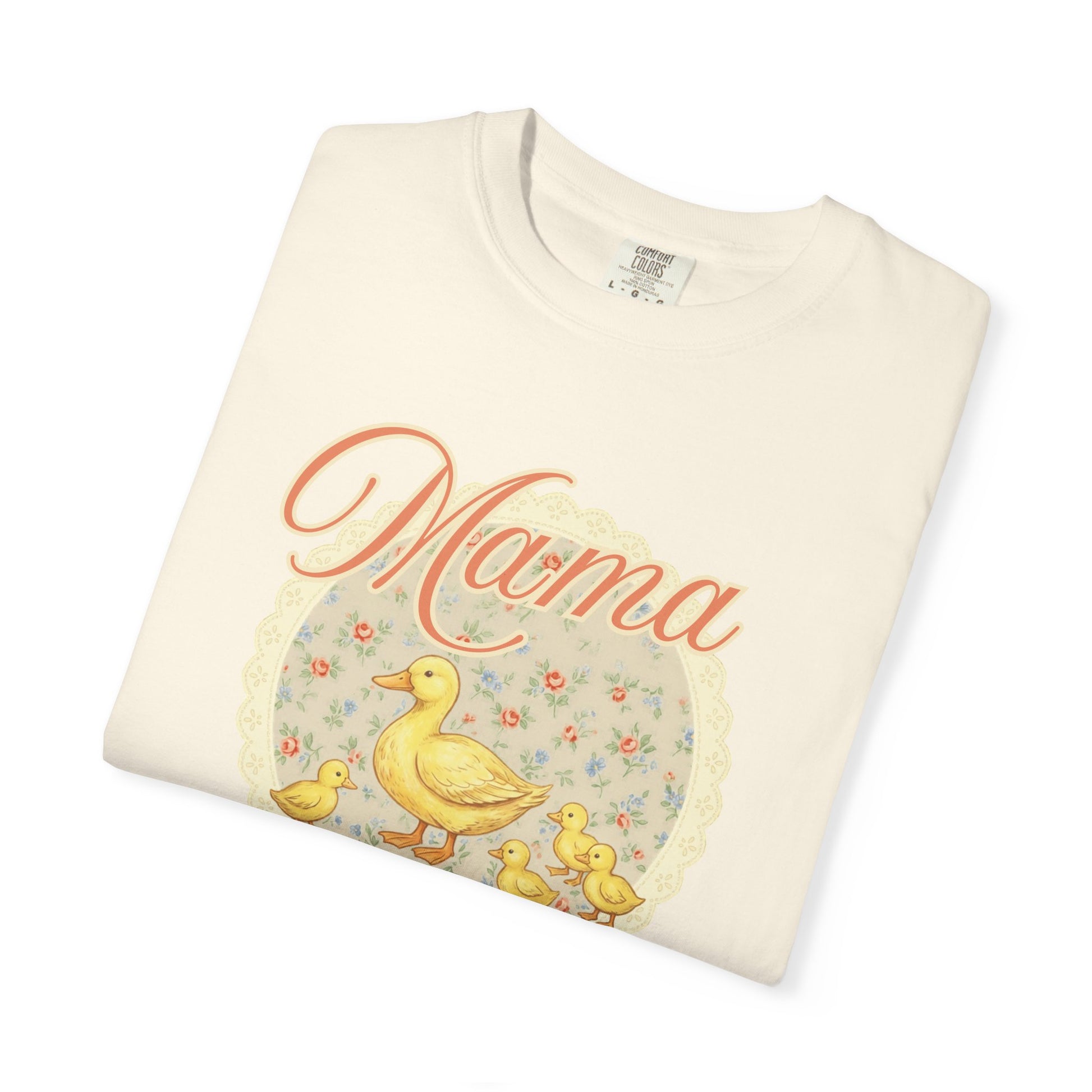 Mama Duck Floral T-Shirt – Cute Mother’s Day Tee with Ducklings